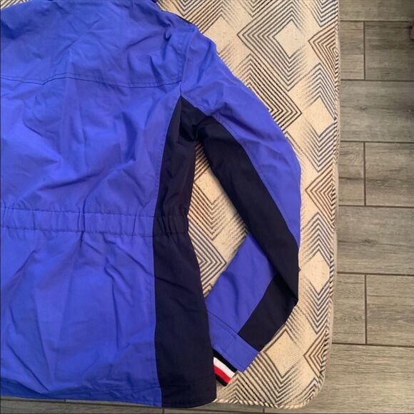 Tommy Hilfiger Raincoat - Picture 9 of 13
